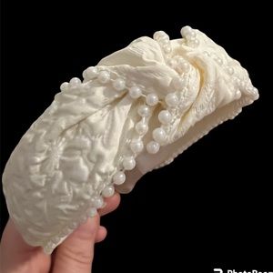 Pearl headband